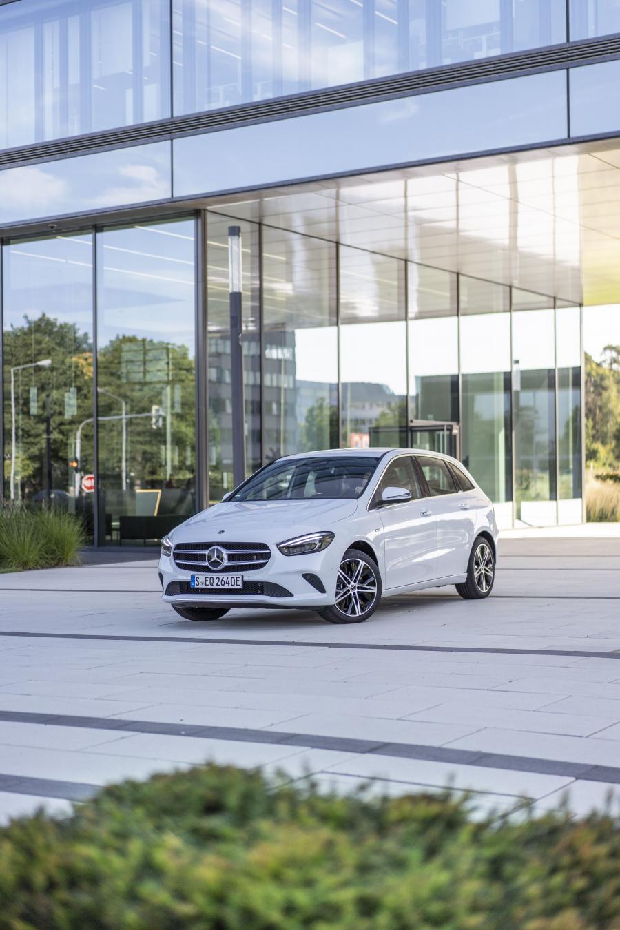  Mercedes-Benz B250 e (W247) 2019 года  (WW) (фото 10 из 24)